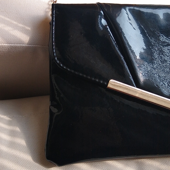 Kelly & Katie Black and Gold trim purse - Picture 8 of 11